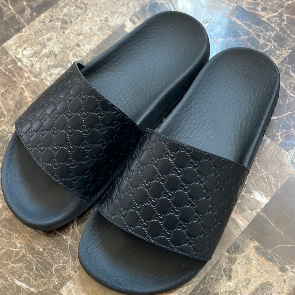 Gucci slides